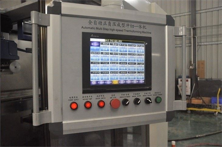 Three Stations Automatic Plastic Pvc Fruit Tray Vacuum Thermoforming Machine Three Stations Automatic Plastic Pvc Fruit Tray Vacuum Thermoforming Machine